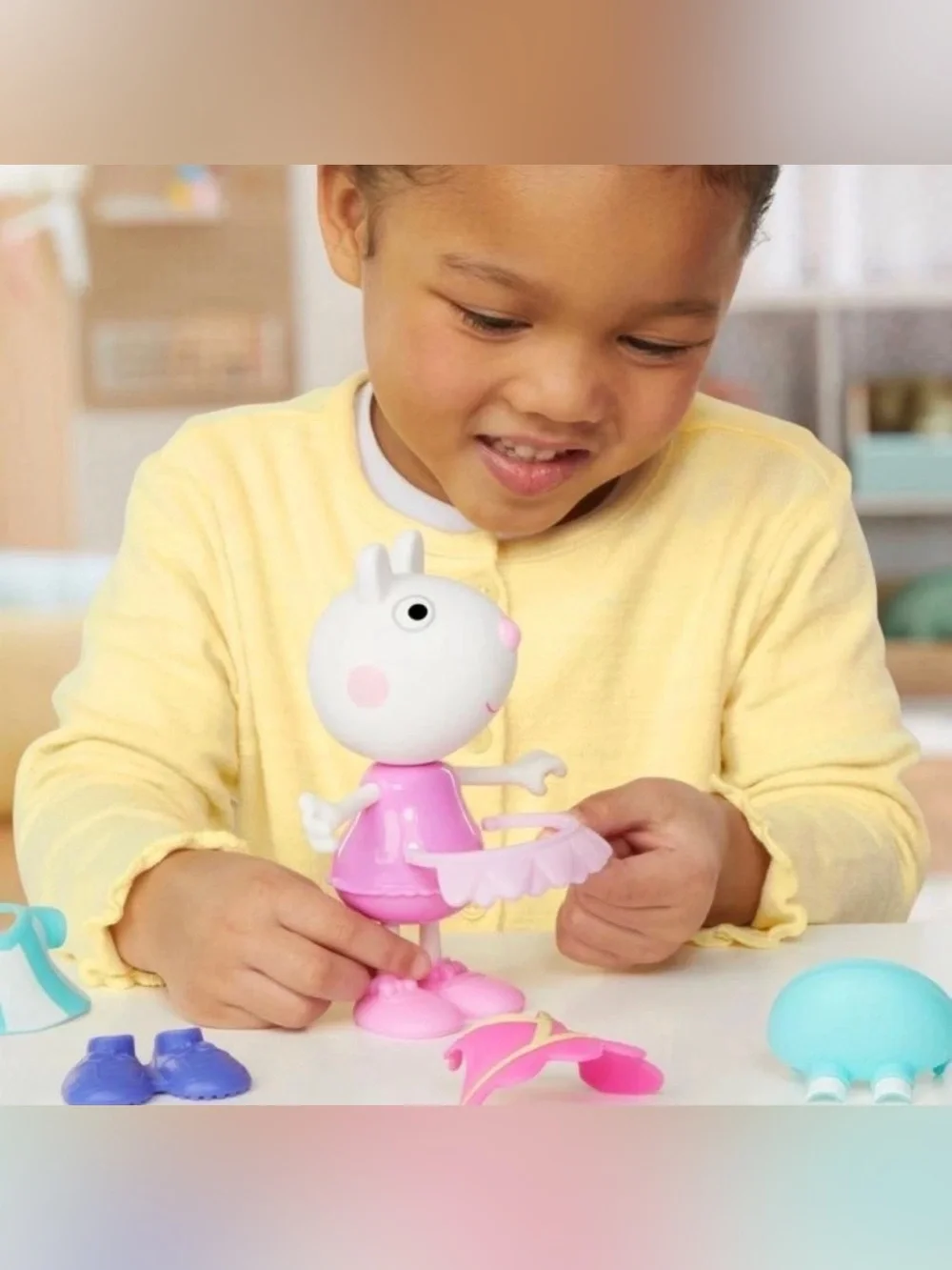 Peppa Pig Suzy Sheep Dress-Up Toy - Pink & White